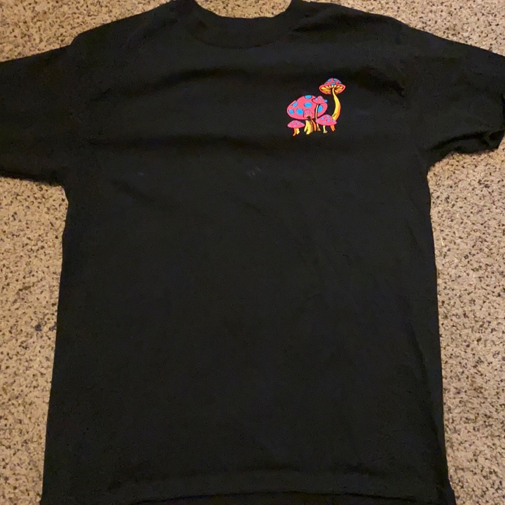 Shrooms trippy shirt